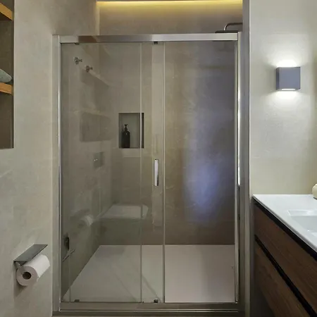 Ikarus View Apartment *