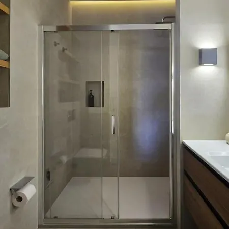 Ikarus View Apartment