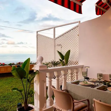 Ikarus View Apartment