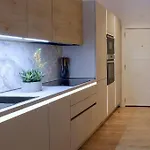 Ikarus View Apartamento *